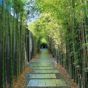 villa-kyoto-by-holiplanet.khao-lakhotels.com/